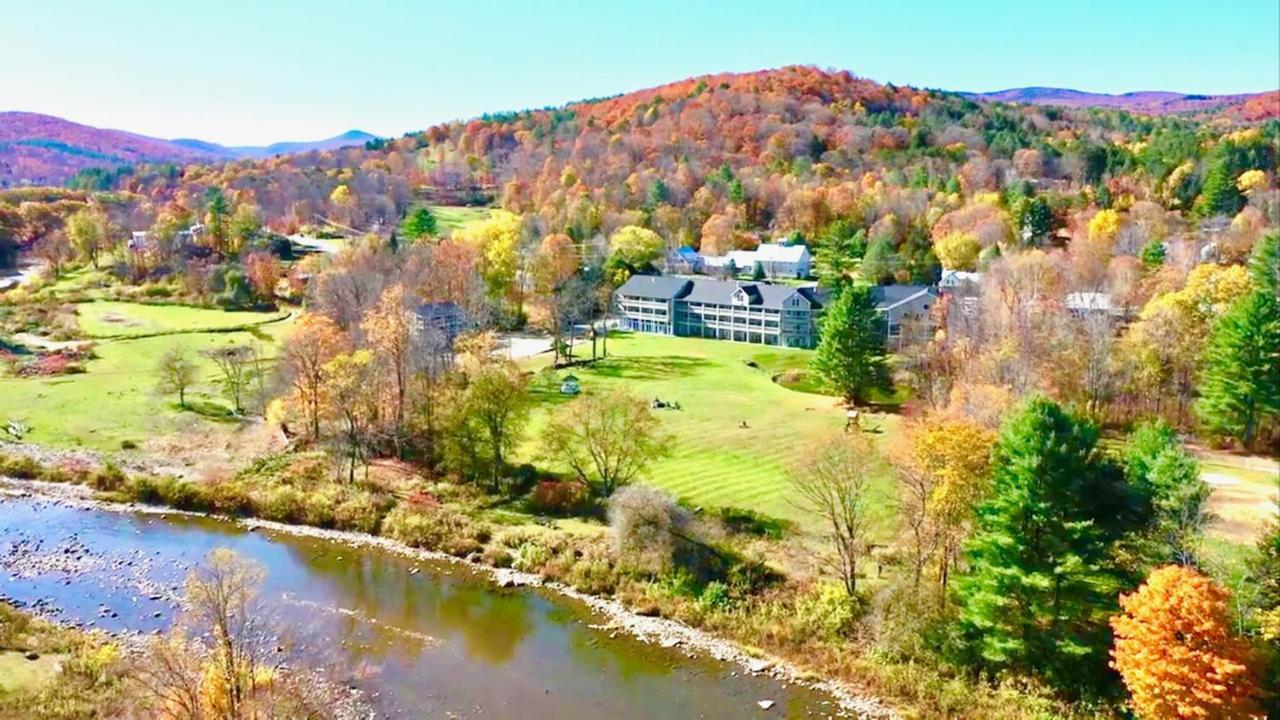 On The River Inn Woodstock Exterior photo